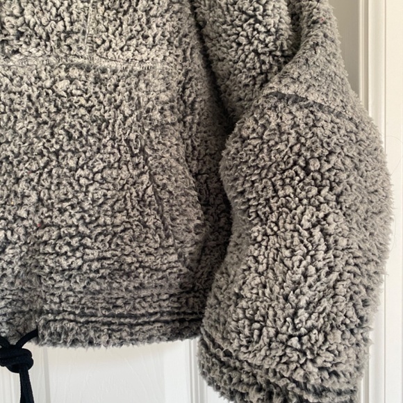 Sundance Trembly Sherpa Pullover - Picture 4 of 4